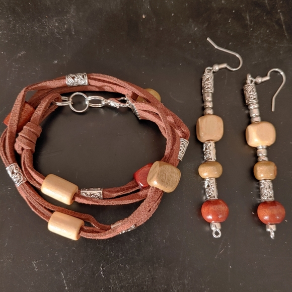 Boho bracelet and earrings - Picture 2 of 2